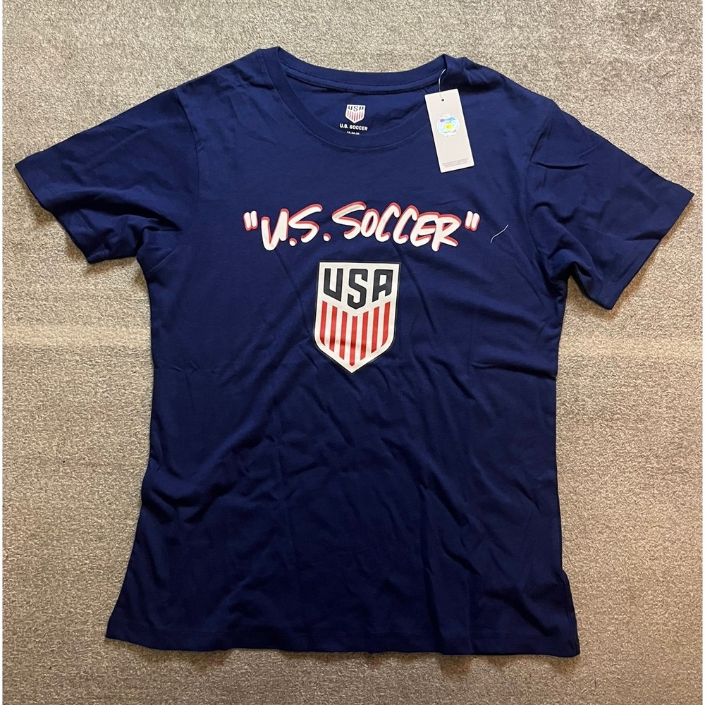 US Soccer USA National Team Navy Blue Graphic T-Shirt Mens Medium Futbol NWT